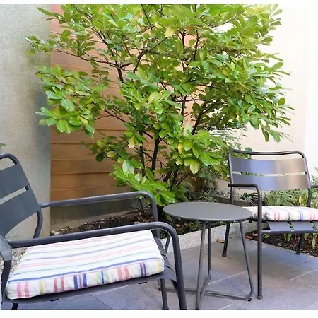 Verkehrsguenstiges Luxus Mit Garten, Terrasse & Parkplatz Apartman *